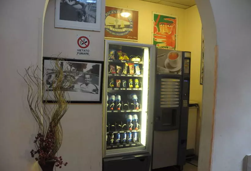 Fotos del hotel Cinecittà:  15