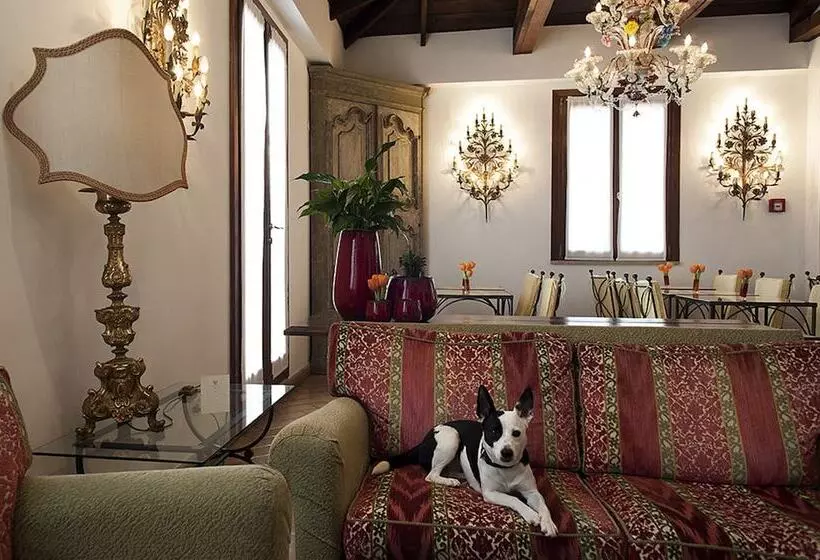 Fotos del hotel Columbia:  9