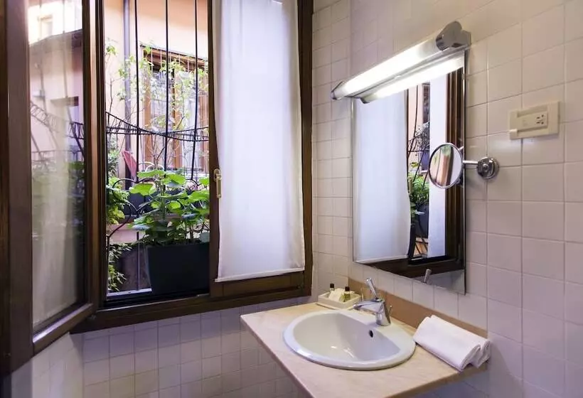 Fotos del hotel Columbia:  6