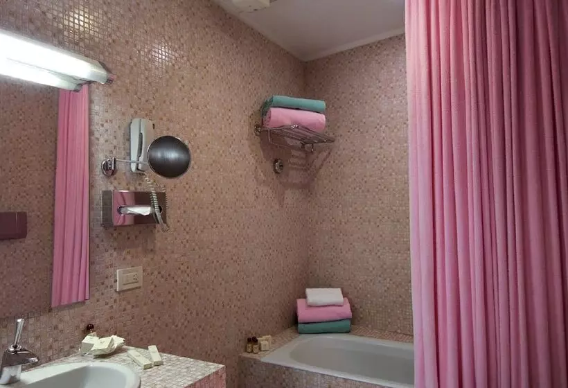 Fotos del hotel Columbia:  3