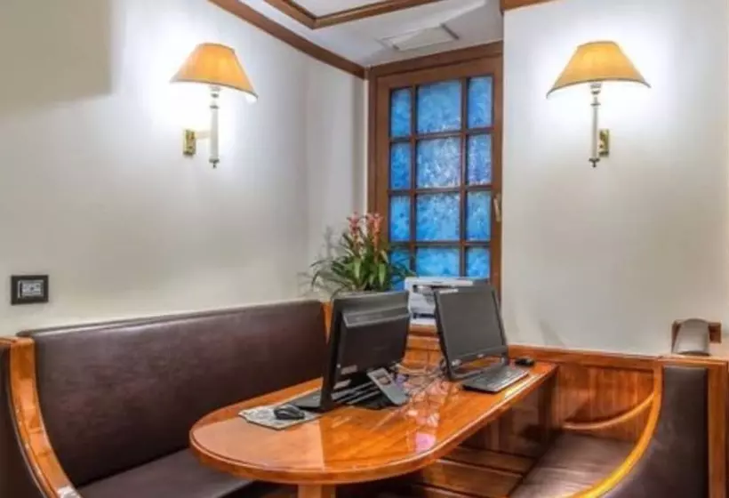 Fotos del hotel Albergo Del Senato:  11