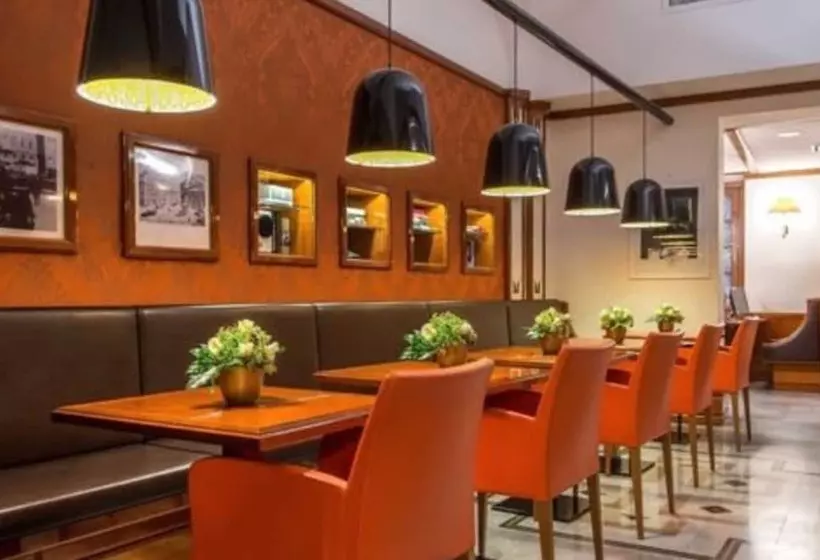 Fotos del hotel Albergo Del Senato:  2