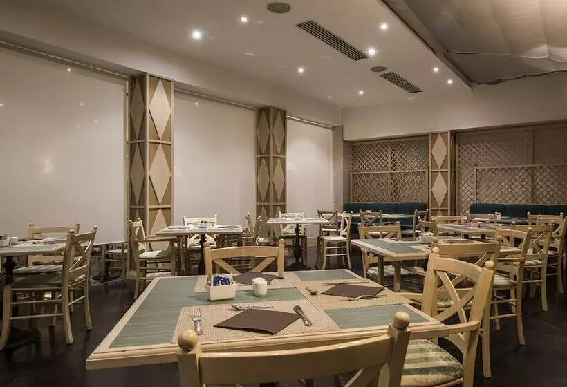 Fotos del hotel Flyon  & Conference Center:  8