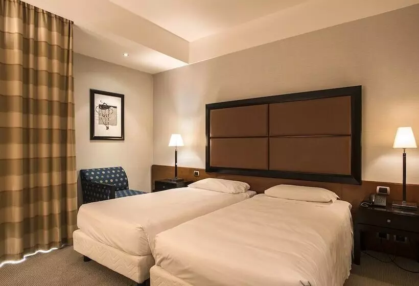 Fotos del hotel Flyon  & Conference Center:  16