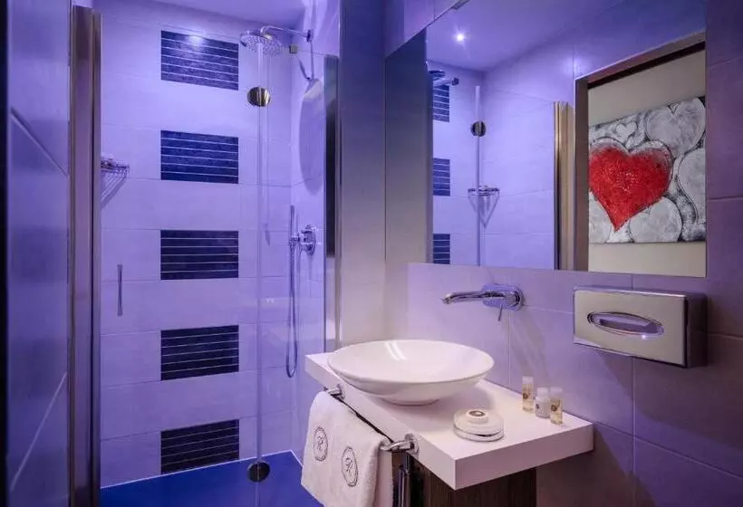 Fotos del hotel Mentana, By R Collection Hotels:  19