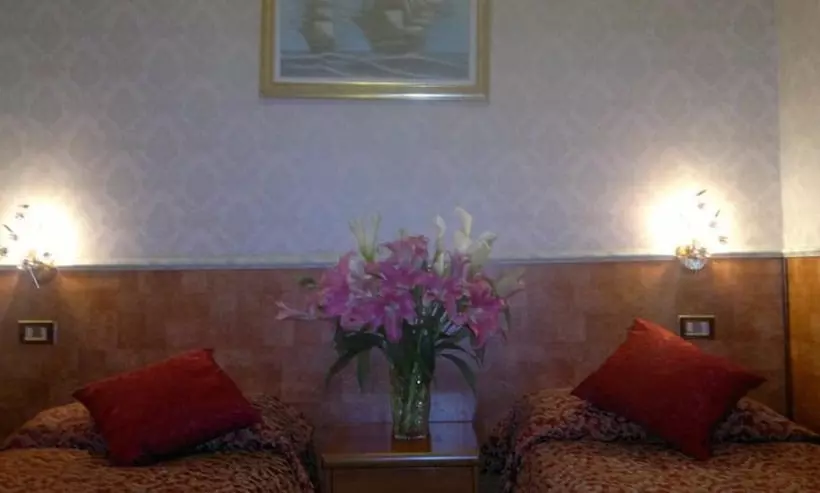 Fotos del hotel Adventure:  7