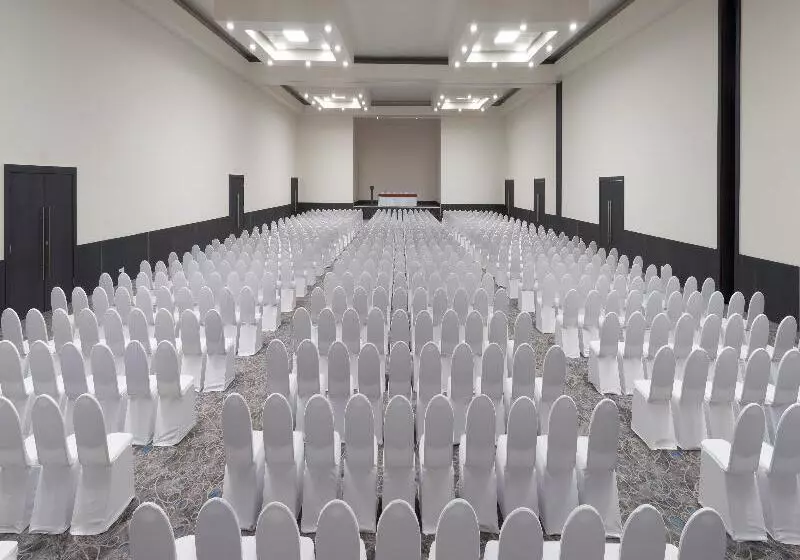 Fotos del hotel Real Inn Tijuana By Camino Real S:  22