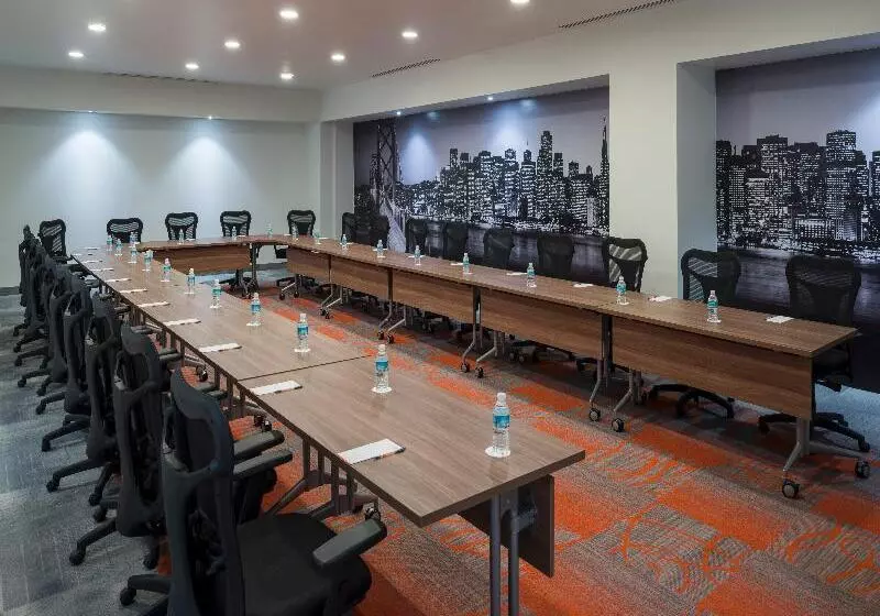 Fotos del hotel Real Inn Tijuana By Camino Real S:  21