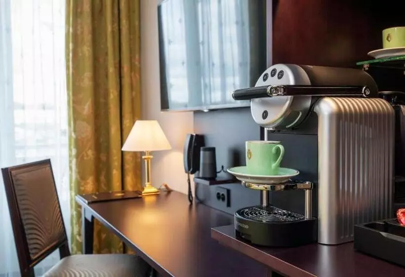 Fotos del hotel Bristol:  16