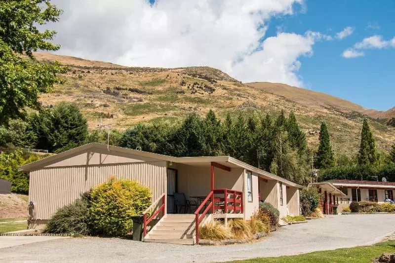 Fotos del hotel Mt Aspiring Holiday Park:  2