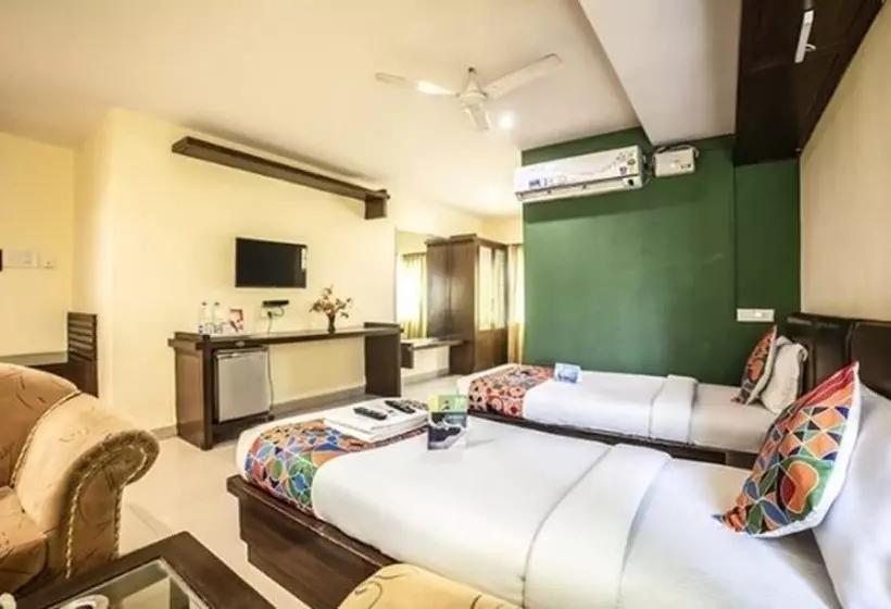 Fotos del hotel Fab Royal Residency Ii:  4