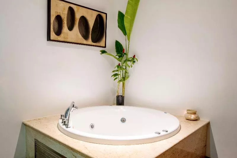 Fotos del hotel Novotel Phuket Karon Beach Resort And Spa:  8