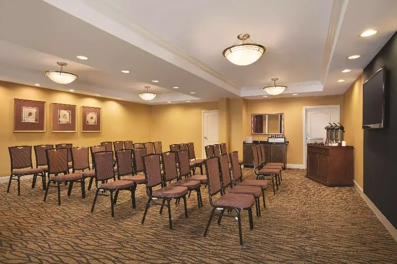 Fotos del hotel Country Inn & Suites By Radisson, Atlanta Airport North, Ga:  25