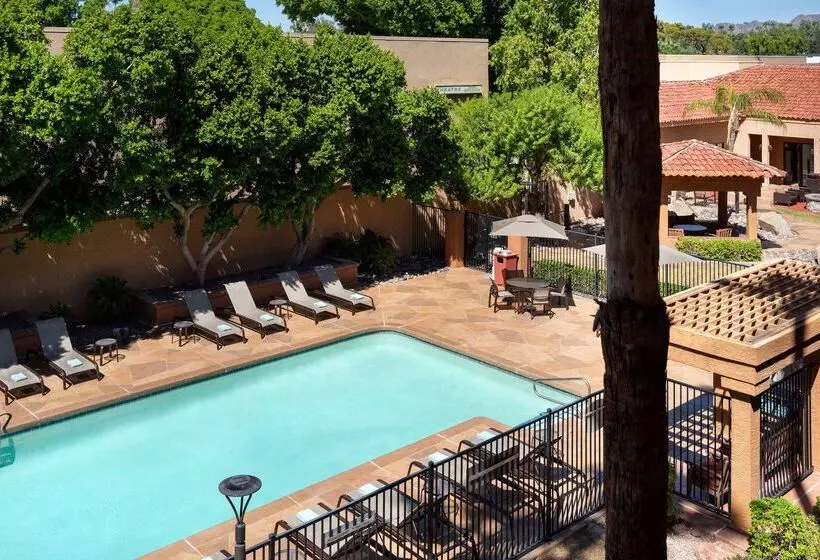 Fotos del hotel Sonesta Select Phoenix Camelback:  2