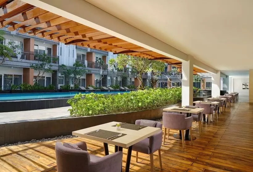Fotos del hotel Fairfield By Marriott Bali Kuta Sunset Road:  8