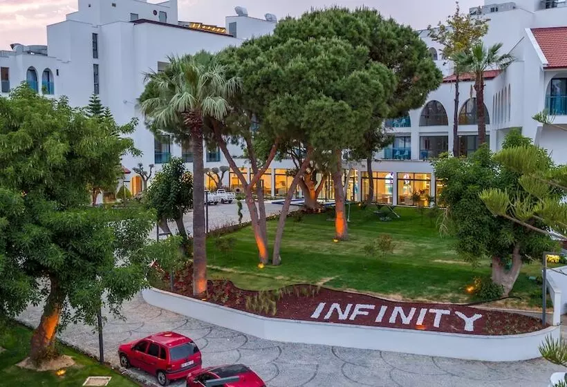 Fotos del hotel Infinity By Yelken Aquapark&resorts Ku?adasi:  18