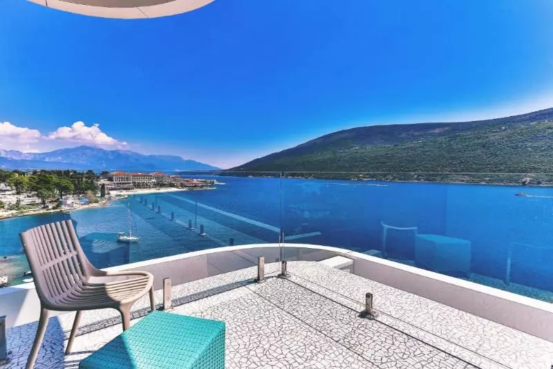Fotos del hotel Carine  Kumbor:  19