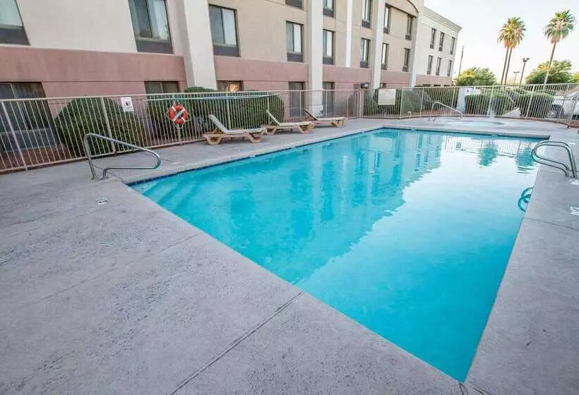 Fotos del hotel Comfort Inn I10 West At 51st Ave:  19