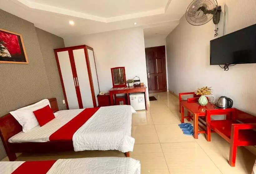 Fotos del hotel Reddoorz Plus Near Hoang Van Thu Park:  5