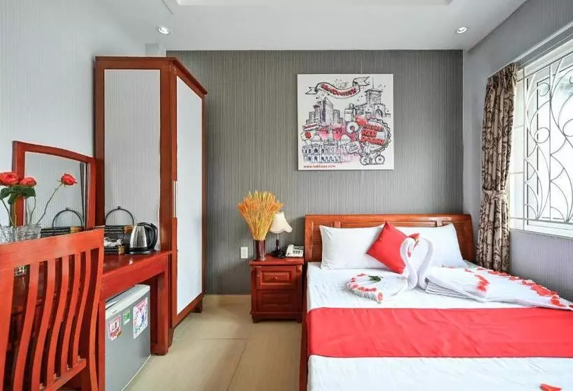 Fotos del hotel Reddoorz Plus Near Hoang Van Thu Park:  15