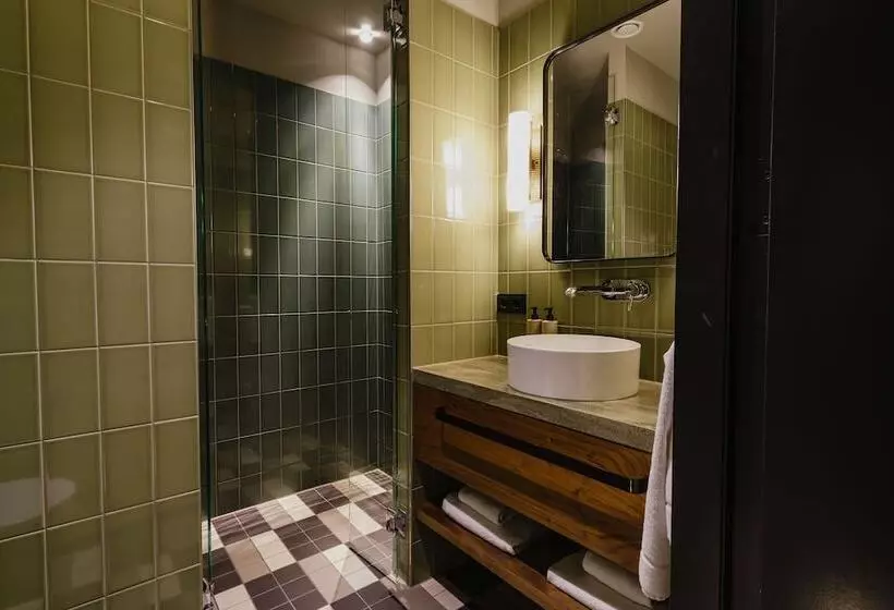 Fotos del hotel Mai Amsterdam:  2