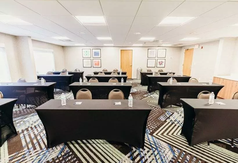 Fotos del hotel Holiday Inn Express Atlanta  Northeast I85  Clairmont Road, An Ihg:  13