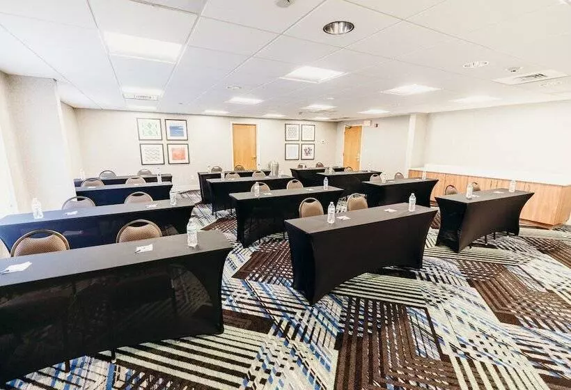 Fotos del hotel Holiday Inn Express Atlanta  Northeast I85  Clairmont Road, An Ihg:  18