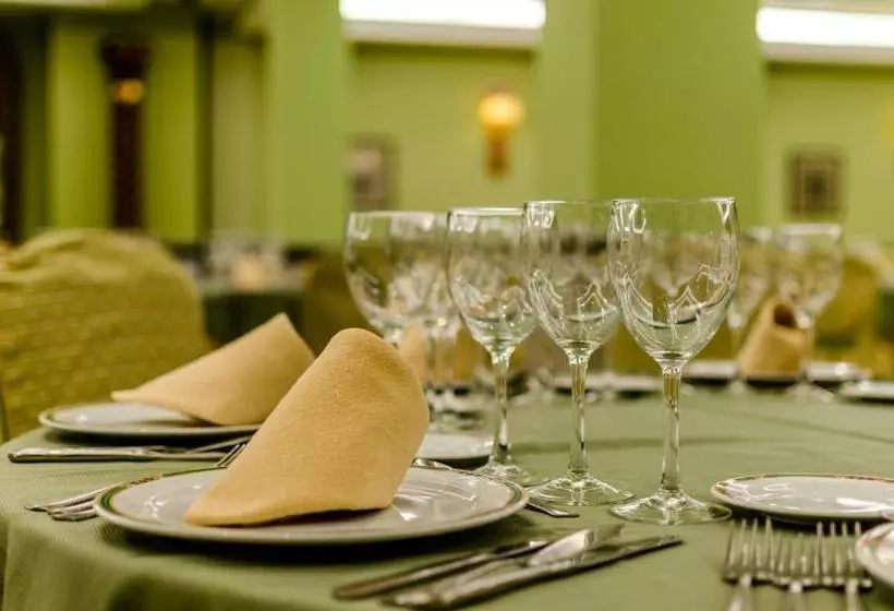 Fotos del hotel Infanta Cristina:  17