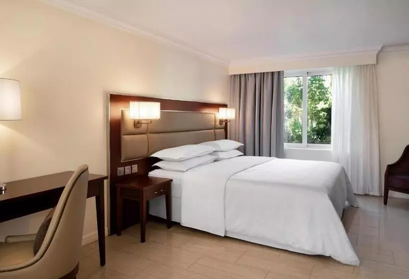 Fotos del hotel Sheraton Samoa Aggie Grey's Hotel & Bungalows:  2