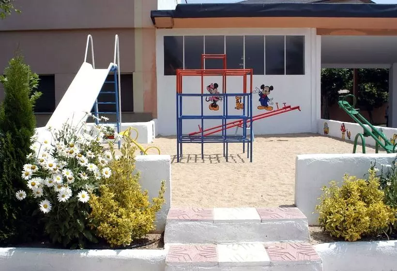 Fotos del hotel Emperatriz Iii:  7