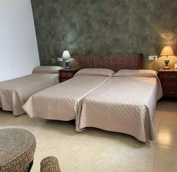 Fotos del hotel La Albarizuela:  23