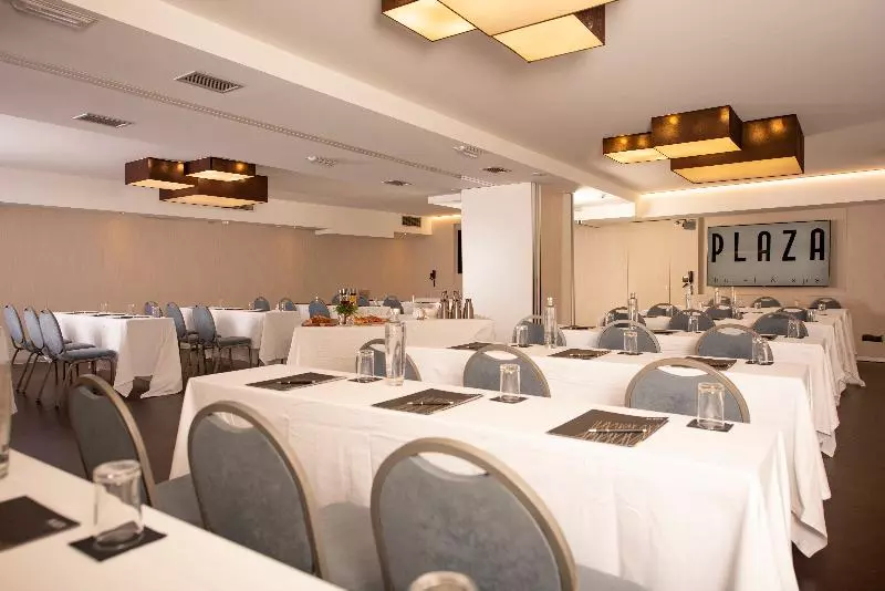 Fotos del hotel Plaza:  8