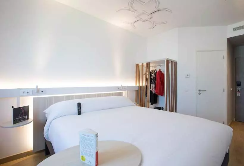 Fotos del hotel Ibis Casablanca Abdelmoumen:  3
