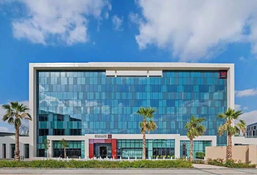 Fotos del hotel Radisson Red Dubai Silicon Oasis:  2
