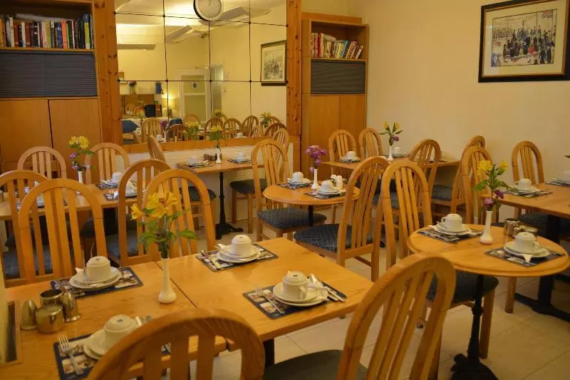 Fotos del hotel Falcon Hotel:  6