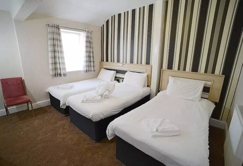 The Arncliffe Lodge  Near Blackpool Tower