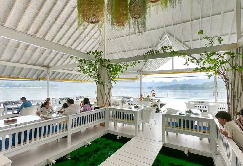 Fotos del hotel 500 Rai Khao Sok Floating Resort - All Inclusive:  2