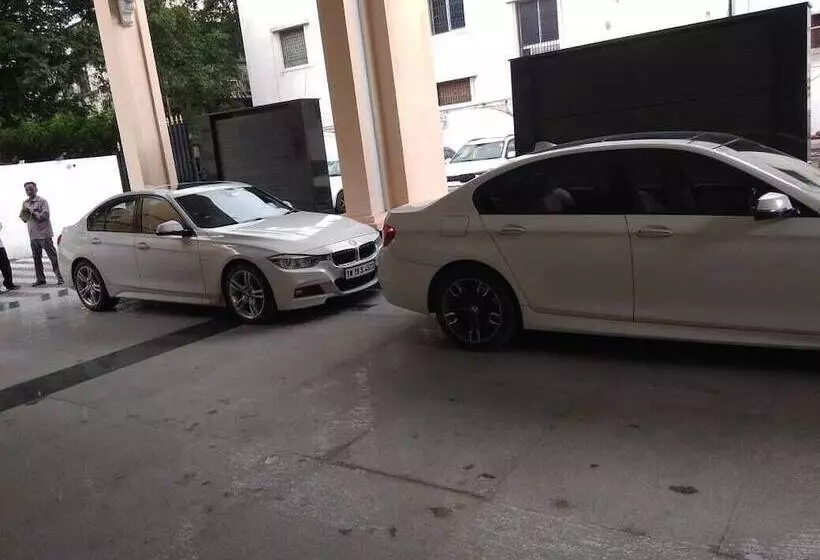 Fotos del hotel Ambica Empire:  6