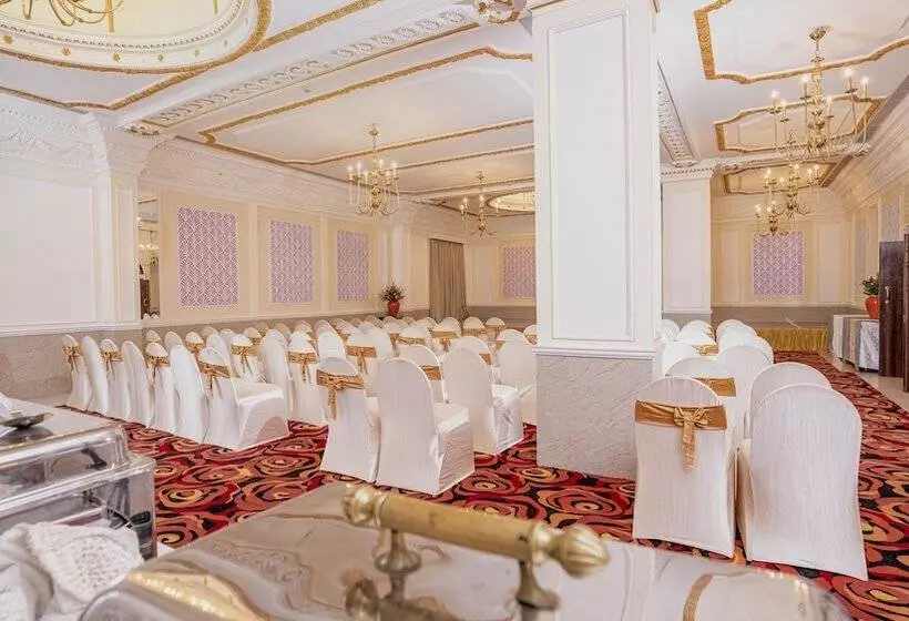 Fotos del hotel Ambica Empire:  15