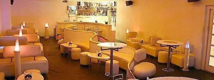 Fotos del hotel Ambica Empire:  9