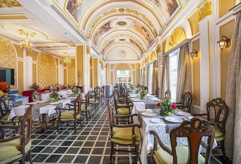 Fotos del hotel Ambica Empire:  3