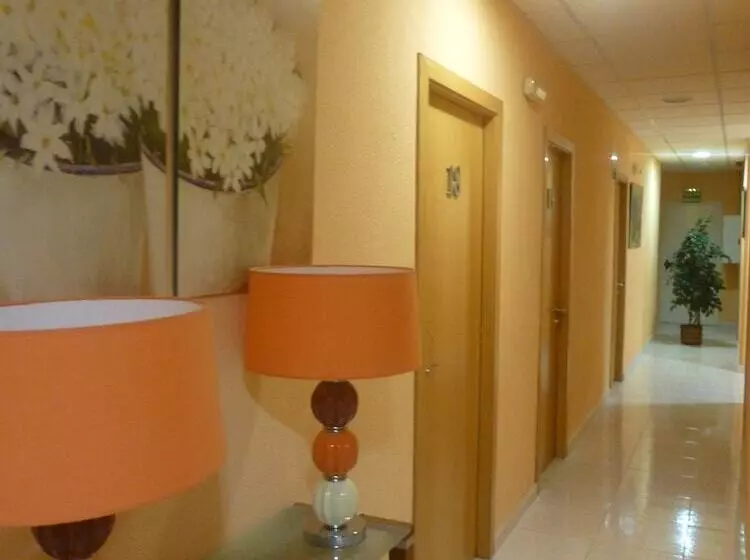 Fotos del hotel Hostal El Val:  18