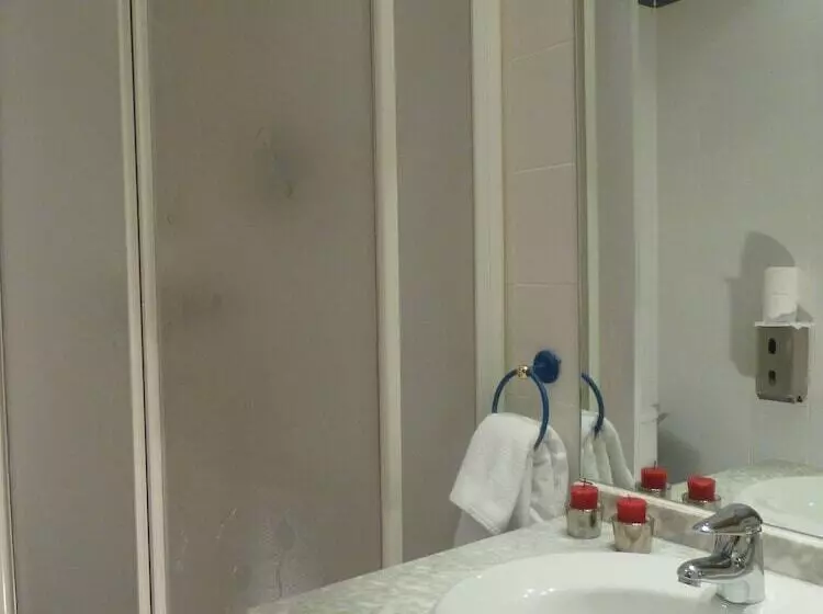 Fotos del hotel Hostal El Val:  11