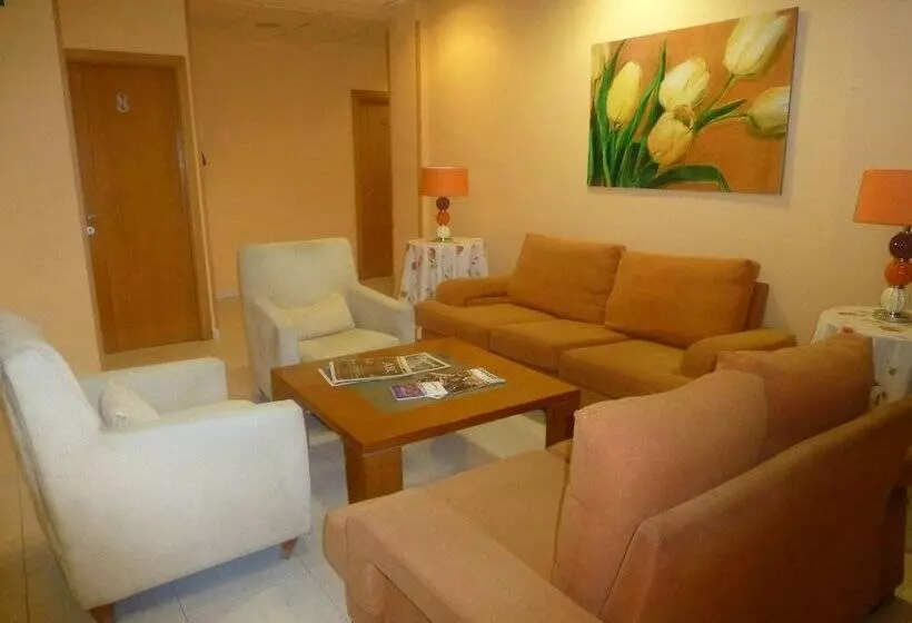 Fotos del hotel Hostal El Val:  17