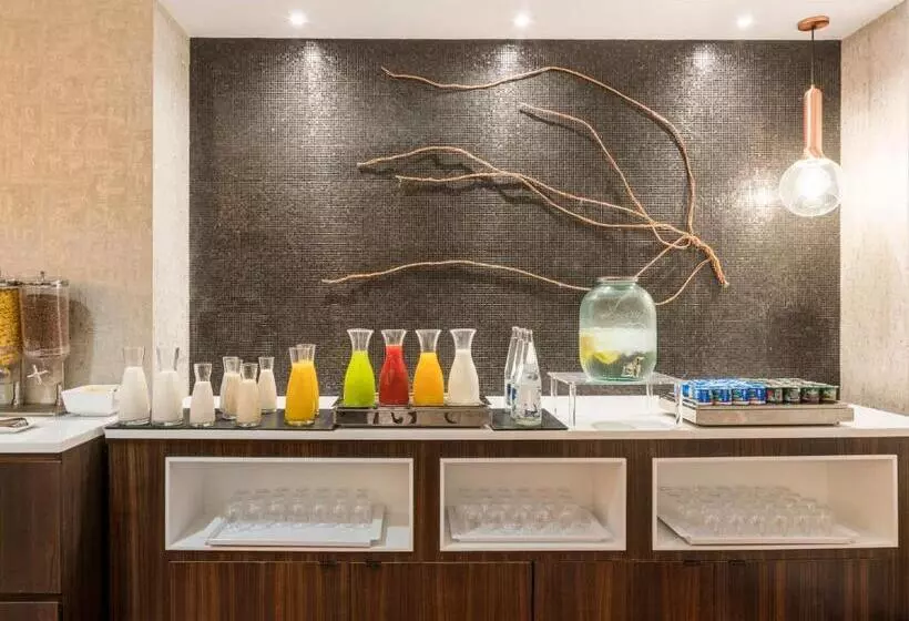 Fotos del hotel Ilunion Pio Xii:  17