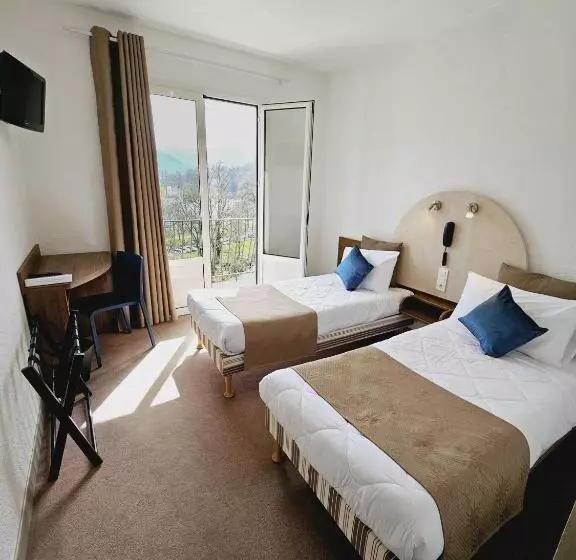 Fotos del hotel Hôtel Notre Dame De La Sarte:  3