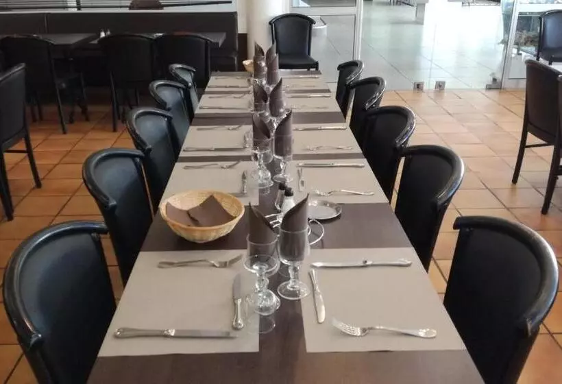 Fotos del hotel Hôtel Notre Dame De La Sarte:  45