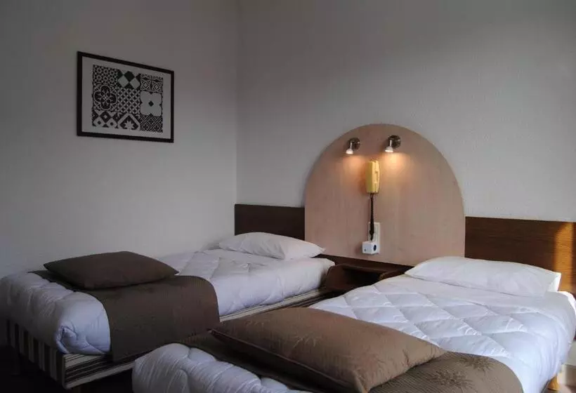 Fotos del hotel Hôtel Notre Dame De La Sarte:  5