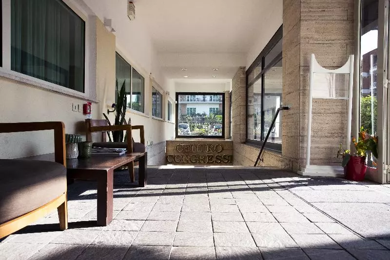 Fotos del hotel Bv Hotel Oly:  17