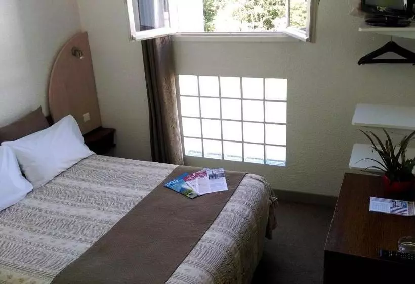 Fotos del hotel Hôtel Notre Dame De La Sarte:  32